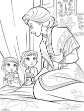 Маленькие Эльза и Анна слушают сказку мамы – королевы Идуны о зачарованном лесе.