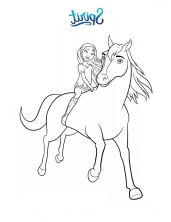 Девочка Лаки верхом на свое коне.